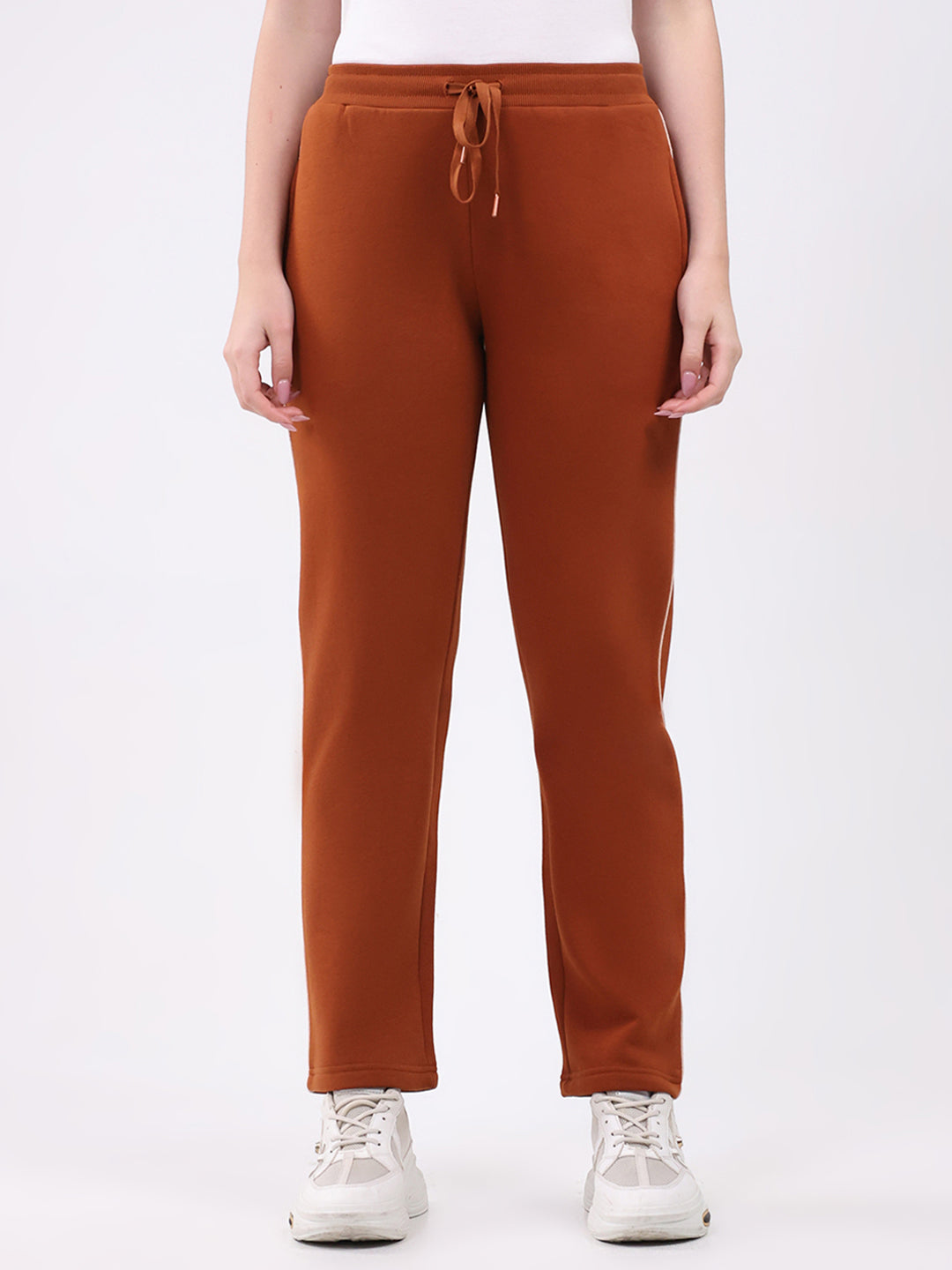 Women Brown Solid Regular Fit Winte Lower